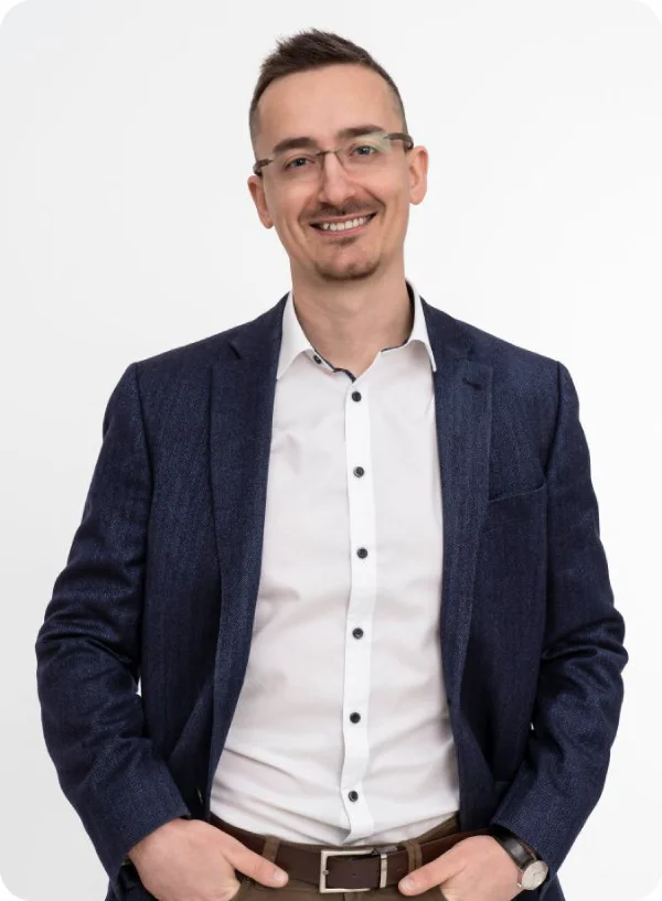 Dr. Márkó Lóránt